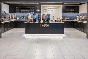 Petit déjeuner buffet compris tous les jours