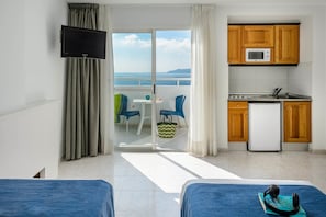 In-room safe, desk, iron/ironing board, free WiFi