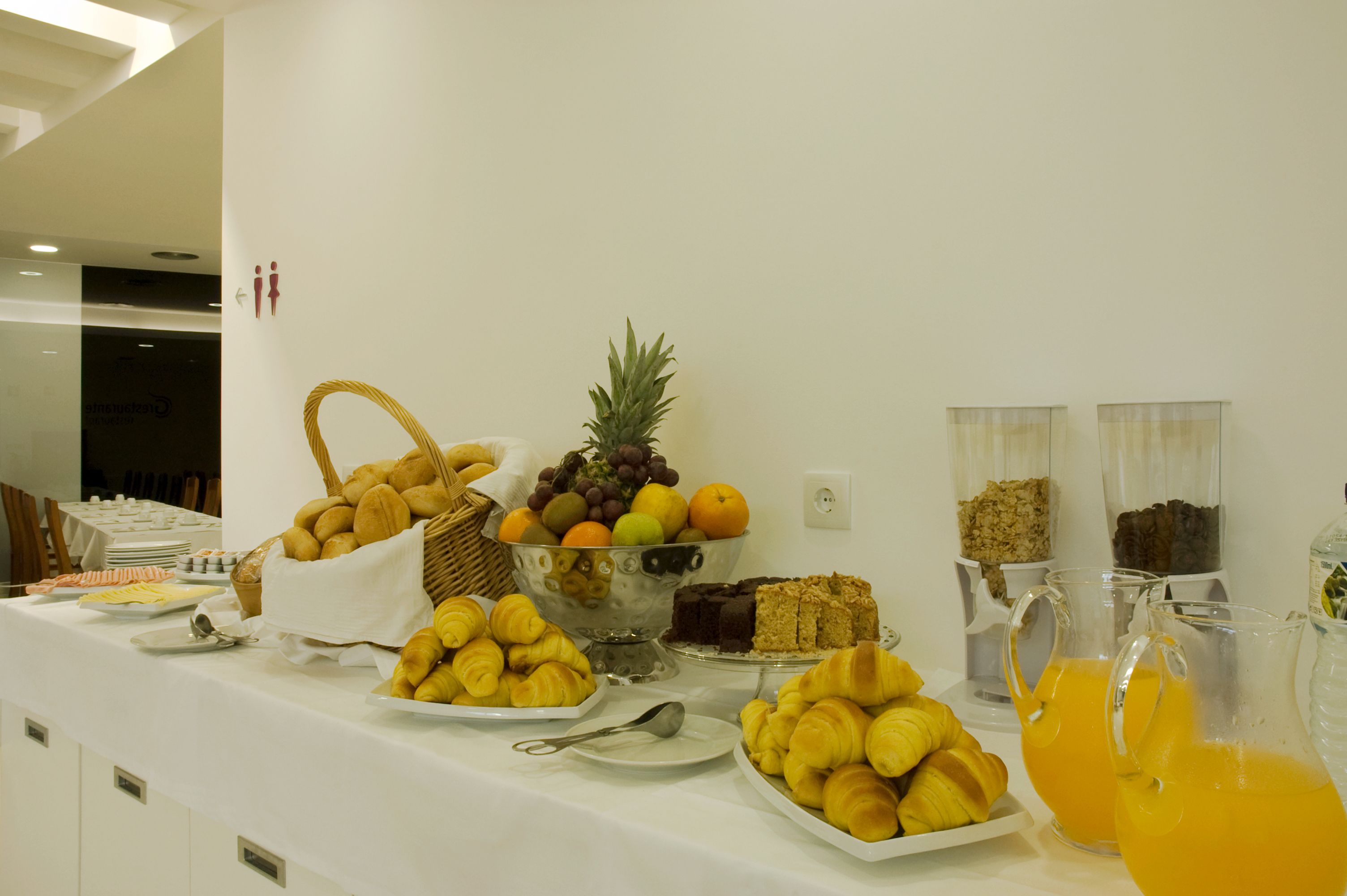daily buffet breakfast (eur 10.00 per person)