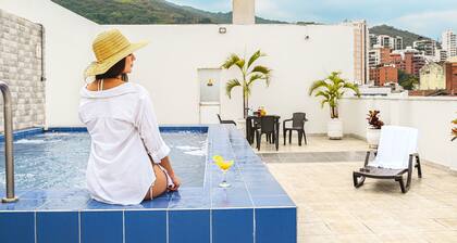 TAMA Hotel Granada Real Cali