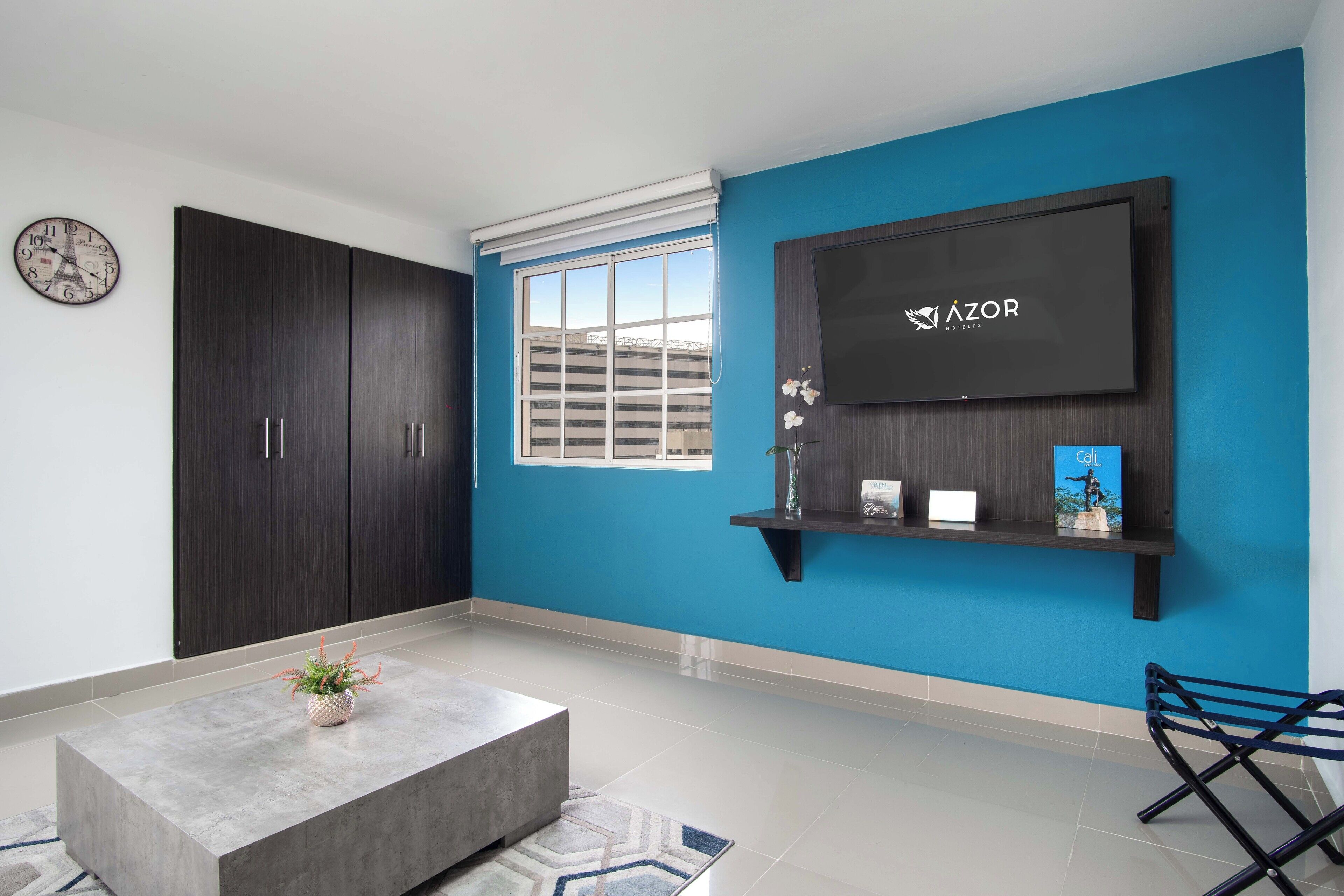 superior room, 1 king bed | 1 bedroom, minibar, in-room safe, desk