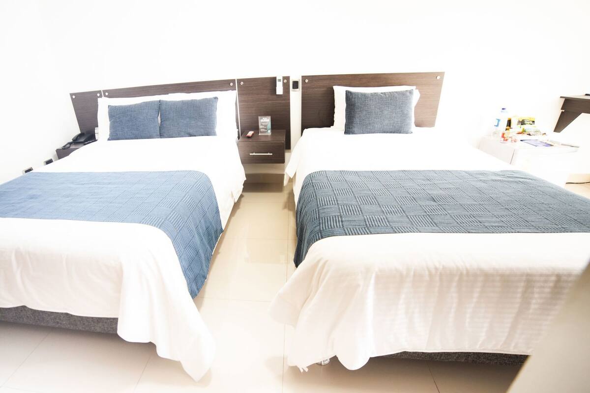 Minibar, coffre-fort, bureau, rideaux dâobscurcissement