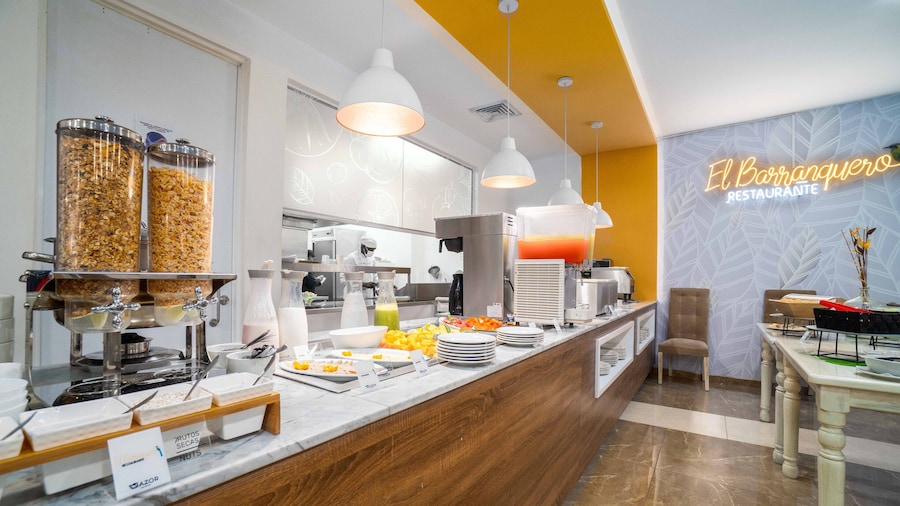 Azor Hotel Cali Versalles