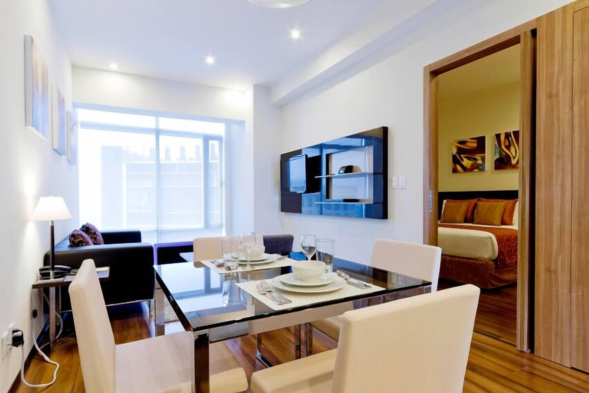Vista p/ cidade | Opções para refeição no quarto