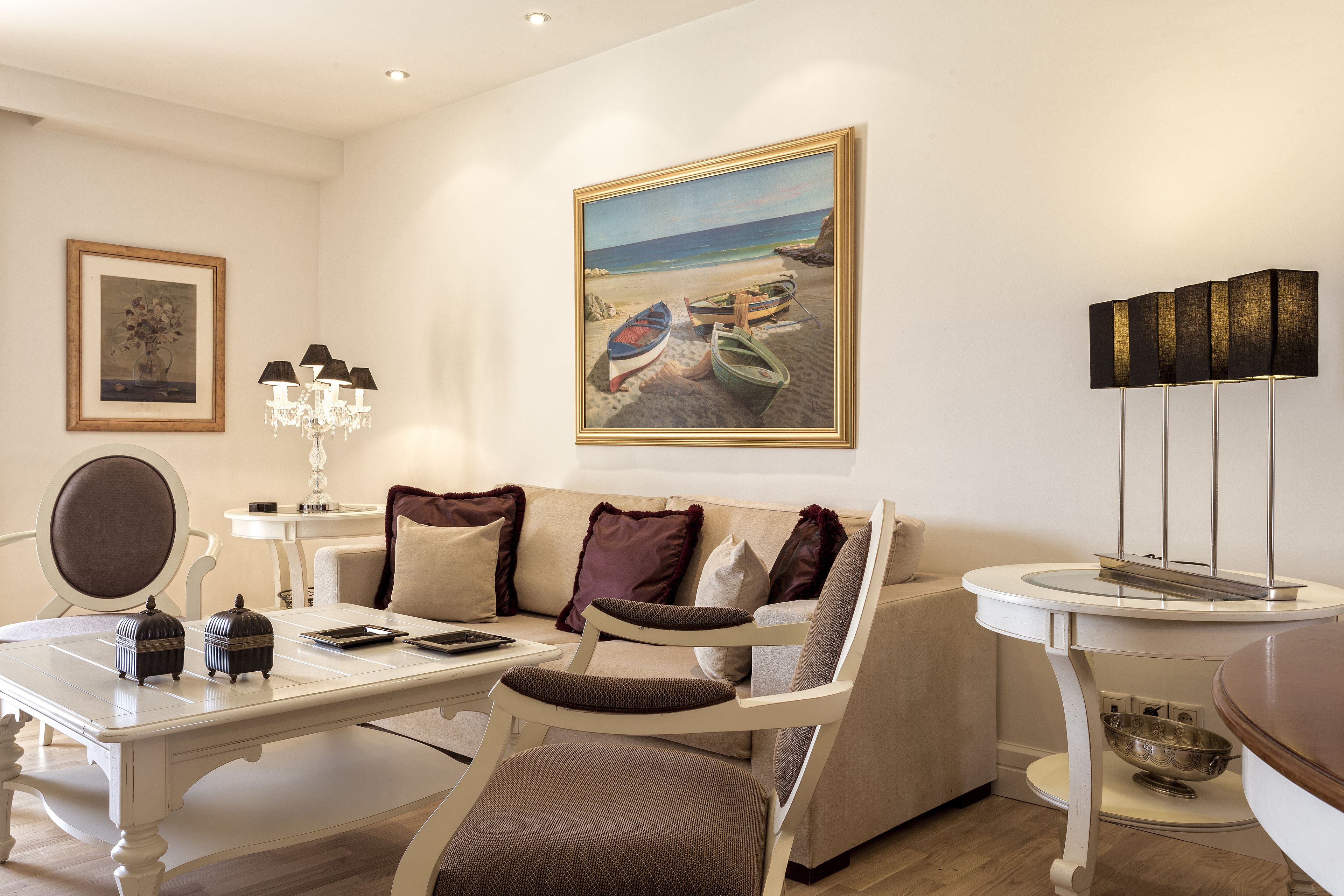 panoramic suite, 2 bedrooms, jetted tub | living area | 32-inch lcd tv with satellite channels, tv