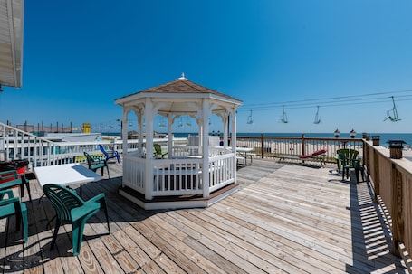 Gazebo. Boardwalk Hotel Charlee & Beach House Rentals
