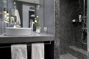 Double Room ( 2 Adults + 1 Child ) | Bathroom | Shower, rainfall showerhead, free toiletries, hair dryer
