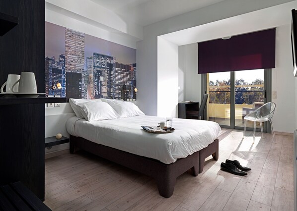 Minibar, in-room safe, desk, soundproofing