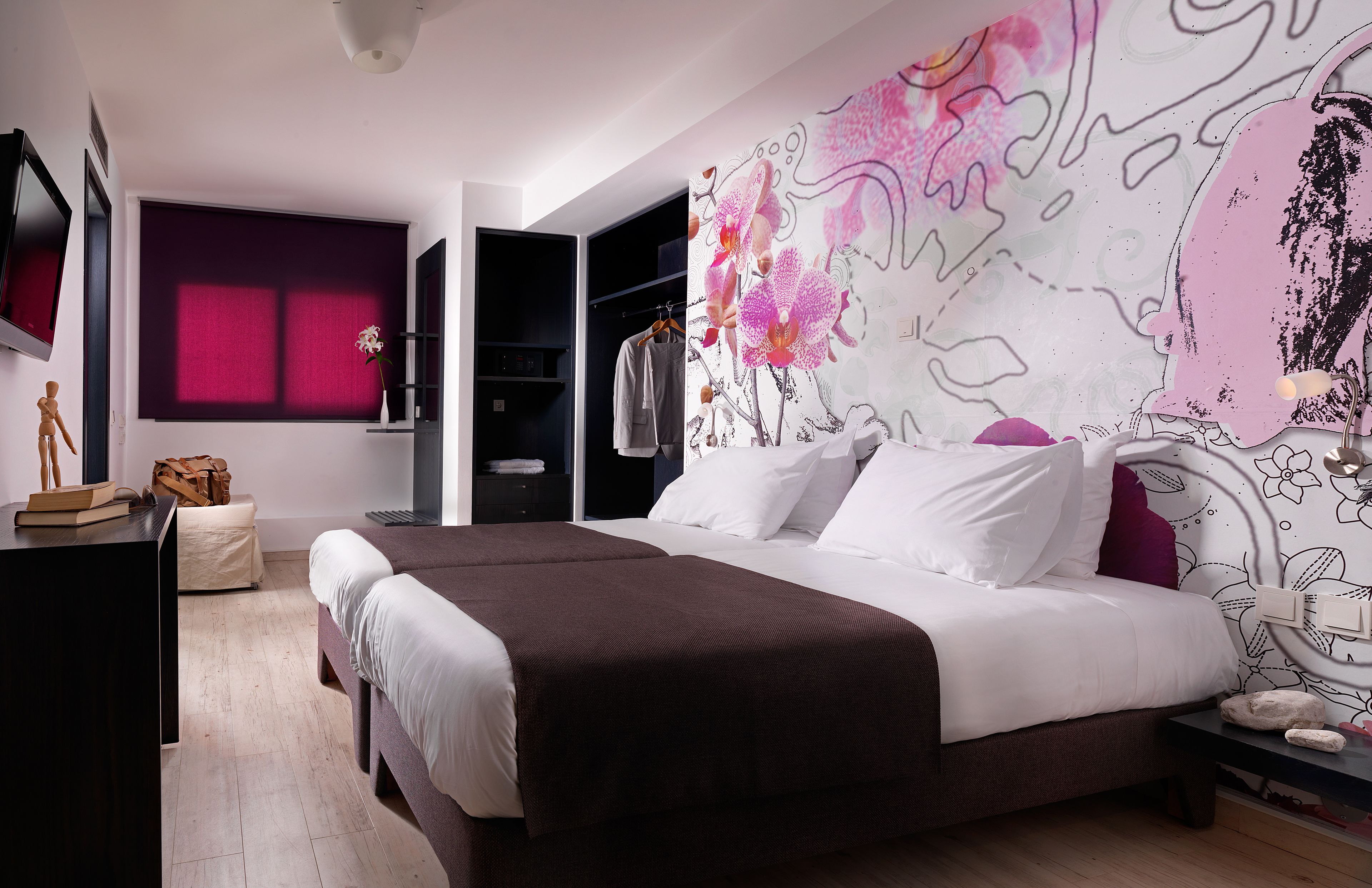 room (smart) | minibar, in-room safe, desk, soundproofing