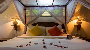 Villa, Lake View | Premium bedding, memory foam beds, minibar, in-room safe