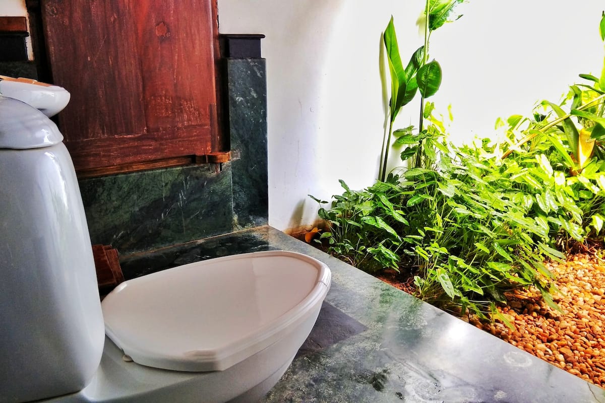 duplex villa | bathroom | shower, rainfall showerhead, free toiletries, hair dryer