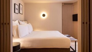 Room - Amiot (Paris)