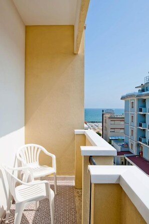 Habitación cuádruple superior | Balcón