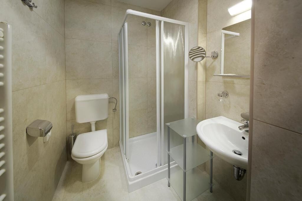 shower, free toiletries, hair dryer, bathrobes