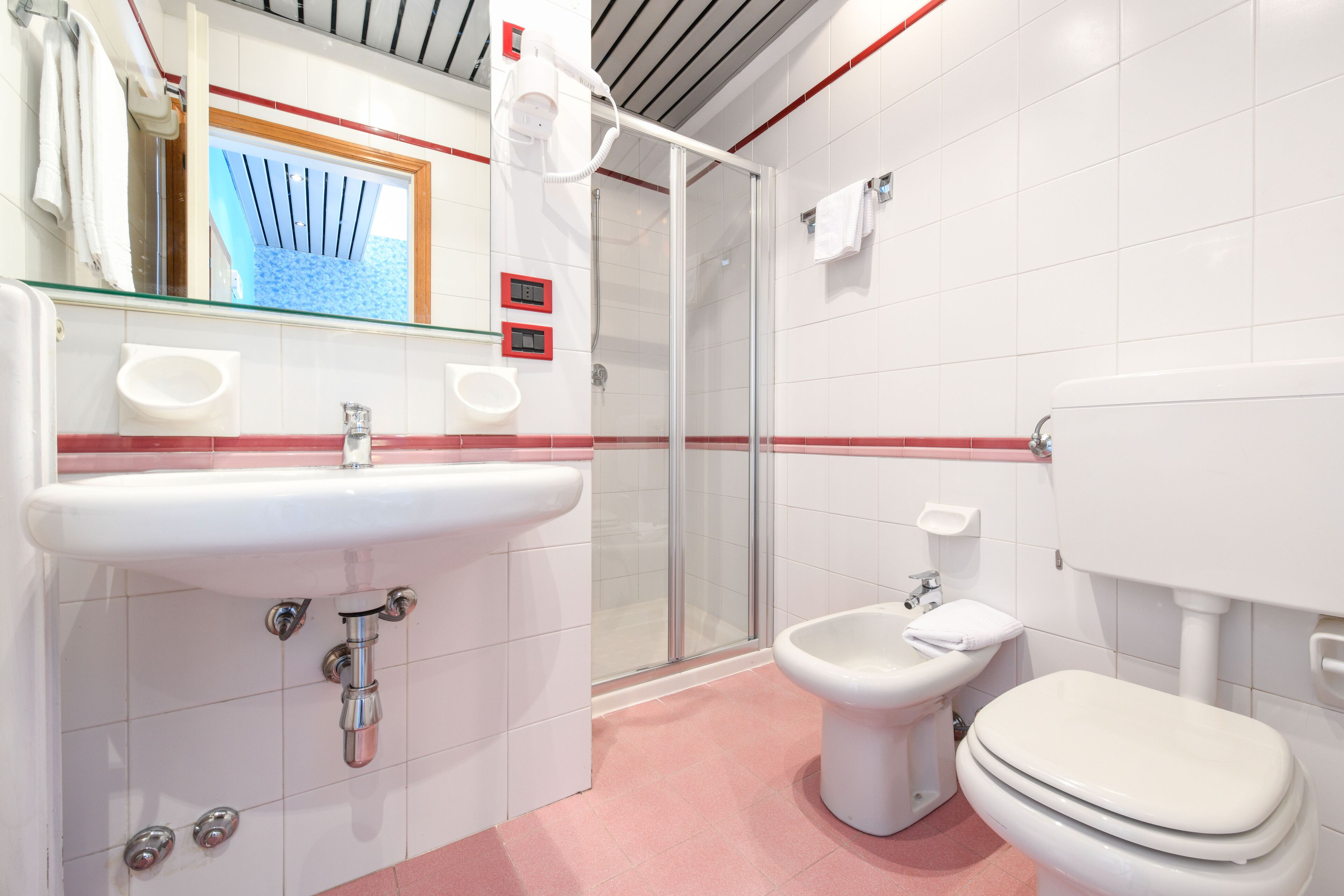 superior double room, balcony, lake view | bathroom | shower, free toiletries, hair dryer, bathrobes