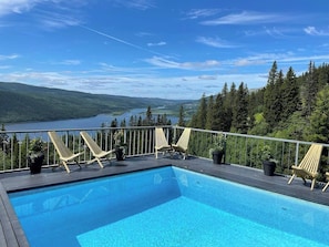 Piscine extérieure (ouverte en saison)
