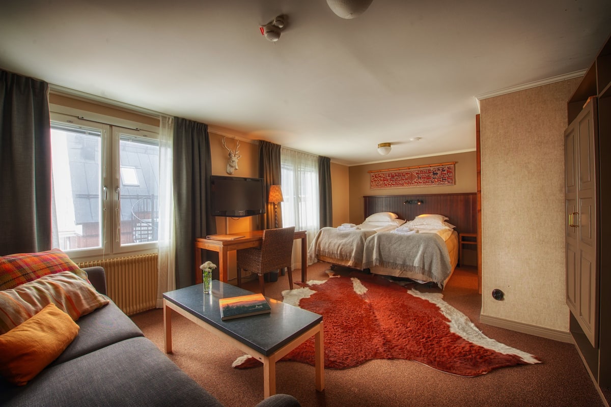 Deluxe Double Room | Individually decorated, individually furnished, free WiFi, bed sheets