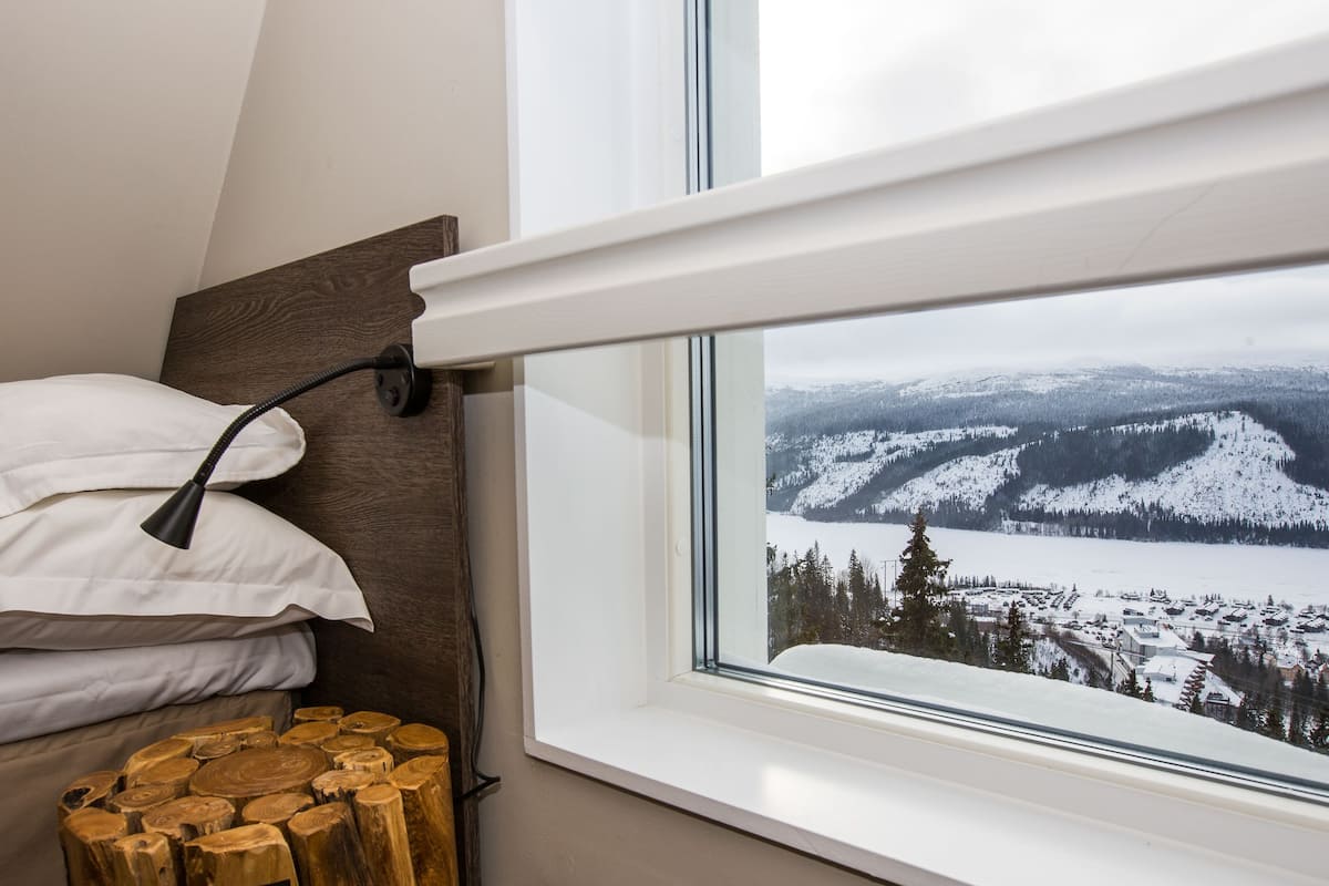 loft, 2 bedrooms | individually decorated, individually furnished, free wifi, bed sheets