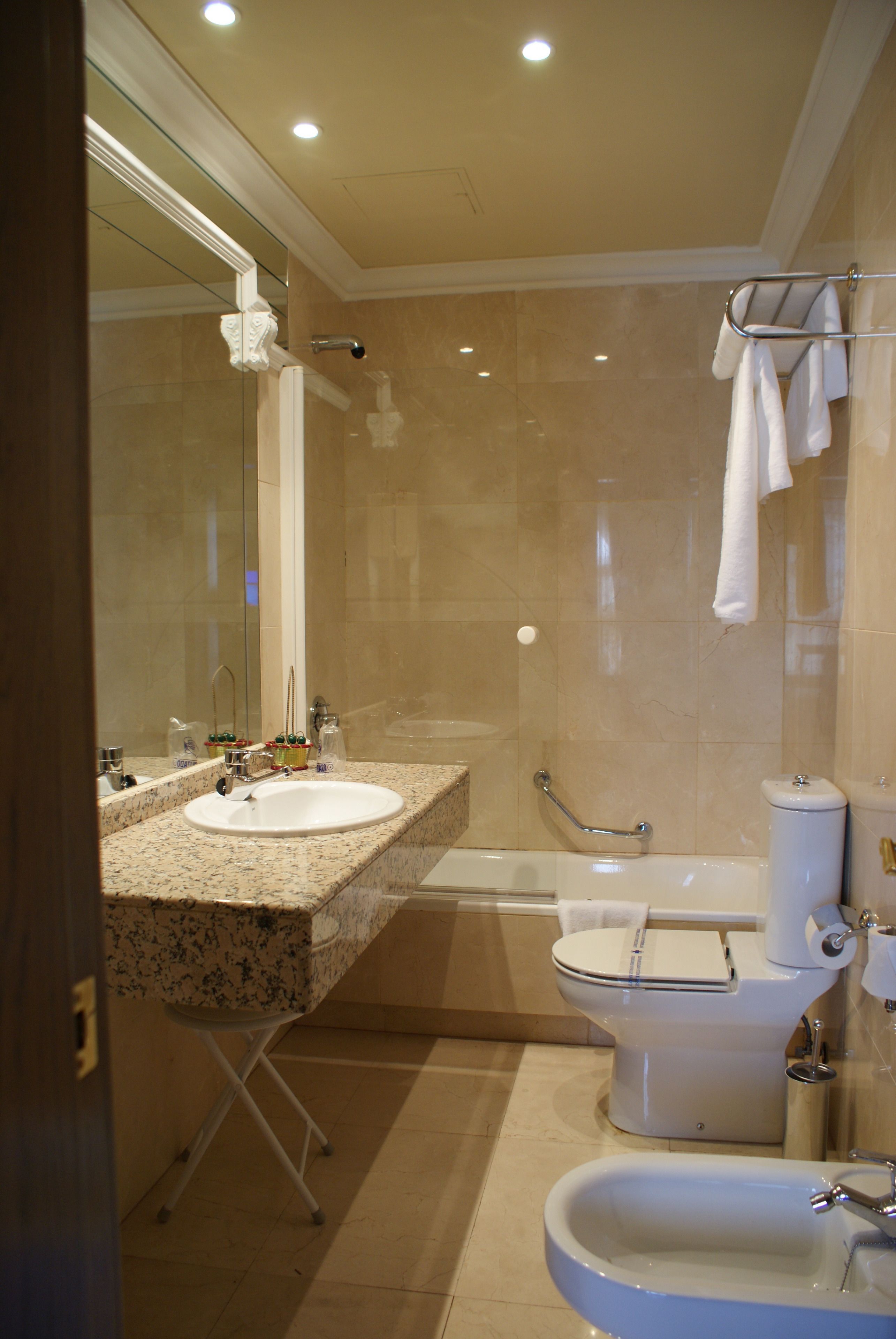 quadruple room | bathroom | hair dryer, towels