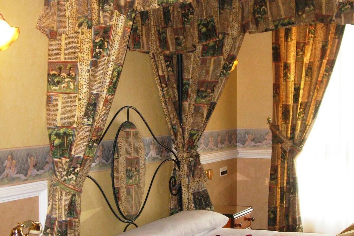 in-room safe, desk, soundproofing, iron/ironing board