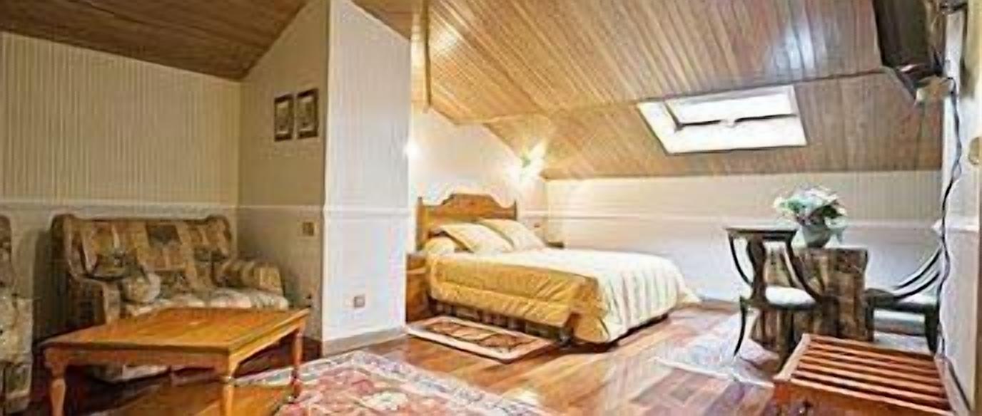 in-room safe, desk, soundproofing, iron/ironing board