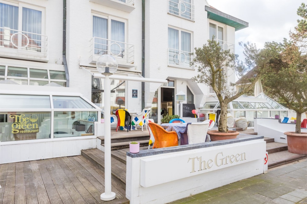 Hotel Approach — Knokke-Heist