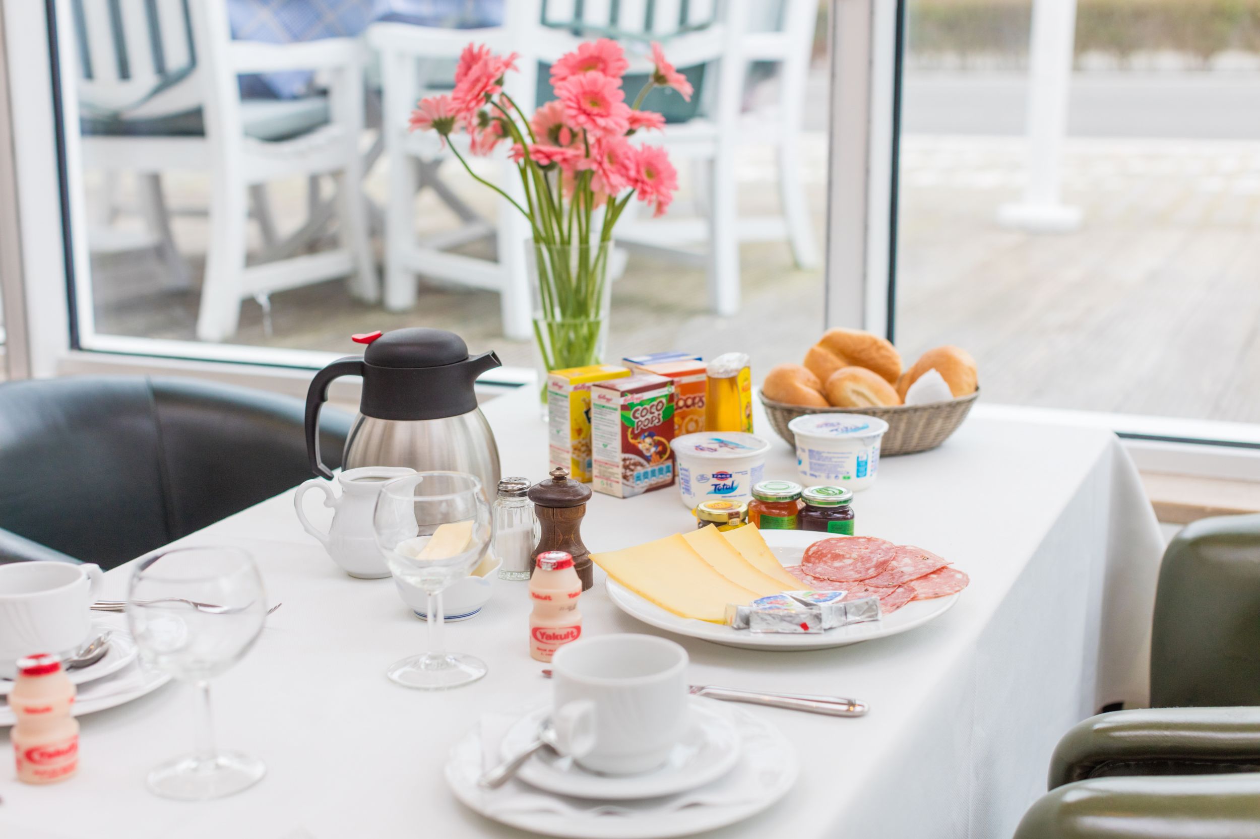Daily buffet breakfast (EUR 39 per person)