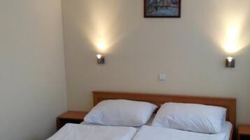 Hypoallergeen beddengoed, een bureau, gratis wifi, beddengoed