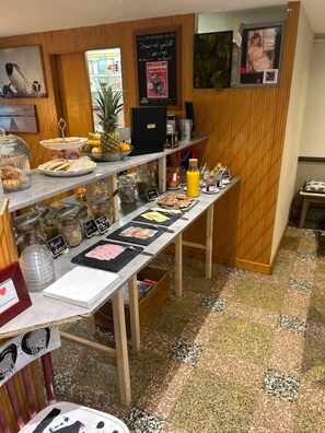 Desayuno diario por un coste adicional