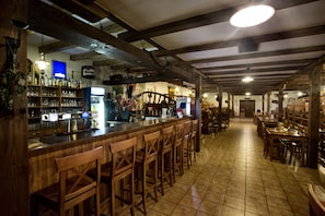 Bar (in der Unterkunft)