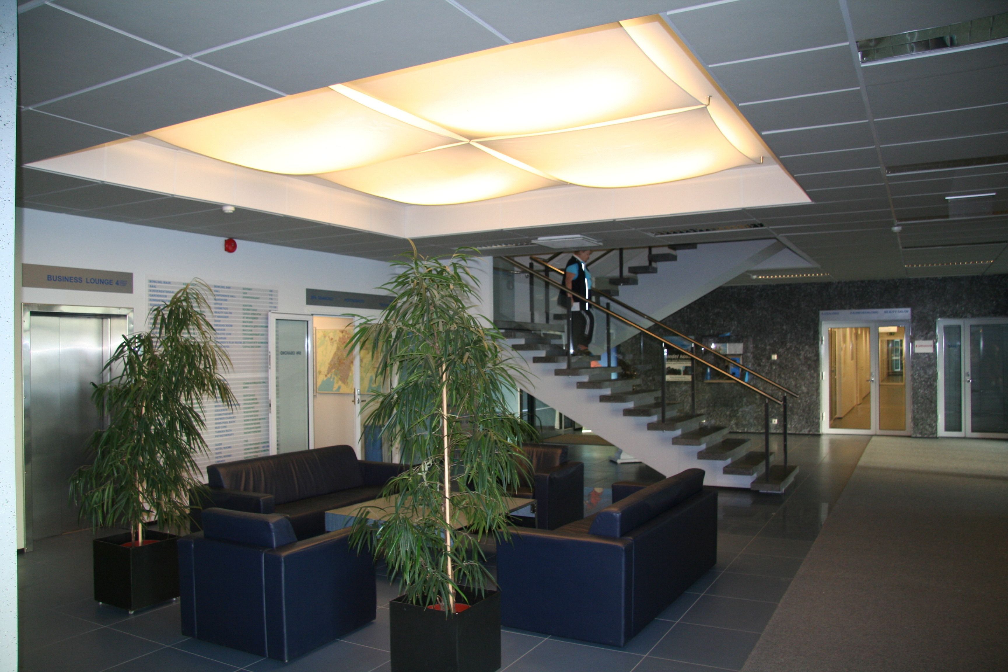 Check-in/check-out kiosk