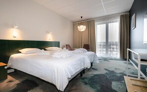 Desk, cots/infant beds, free WiFi, bed sheets