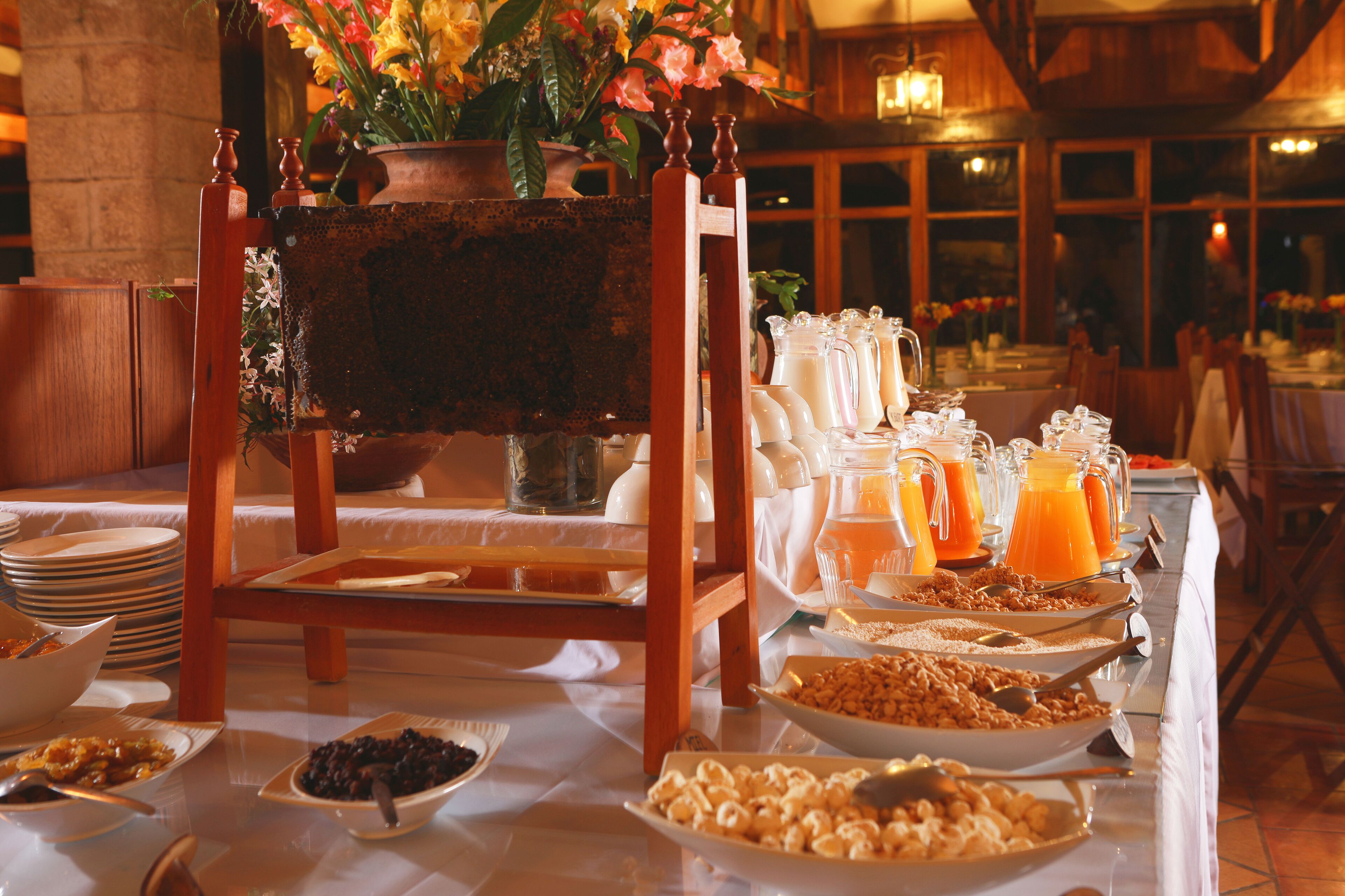 Free daily full breakfast 