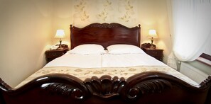 Double Room | In-room safe, cribs/infant beds, rollaway beds, free WiFi - Gotyk Hotel (Torun)