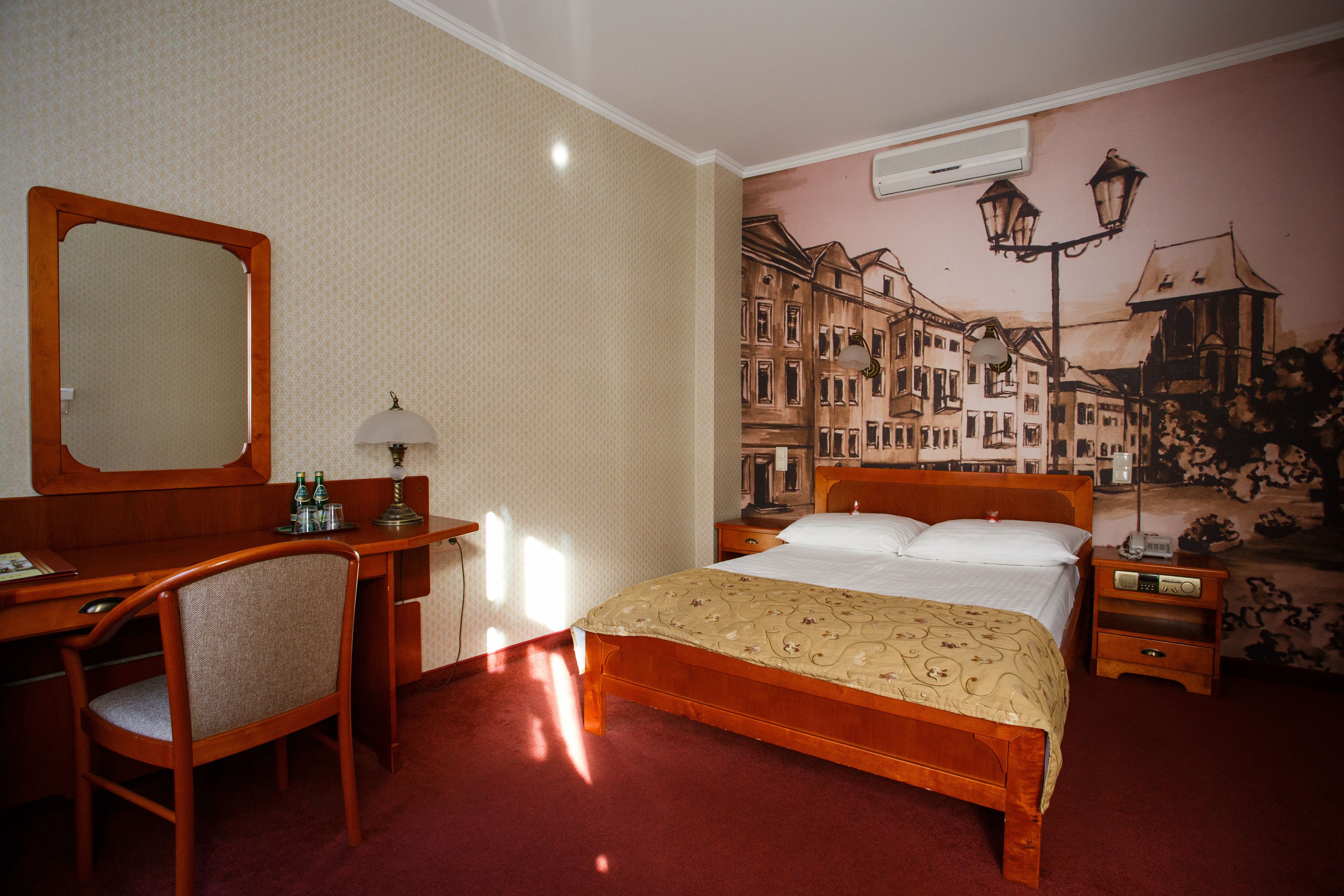 double room | in-room safe, cots/infant beds, rollaway beds, free wifi