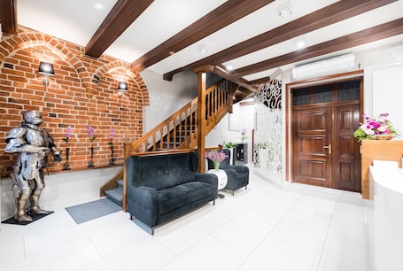 Bar en el lobby. Gotyk Hotel