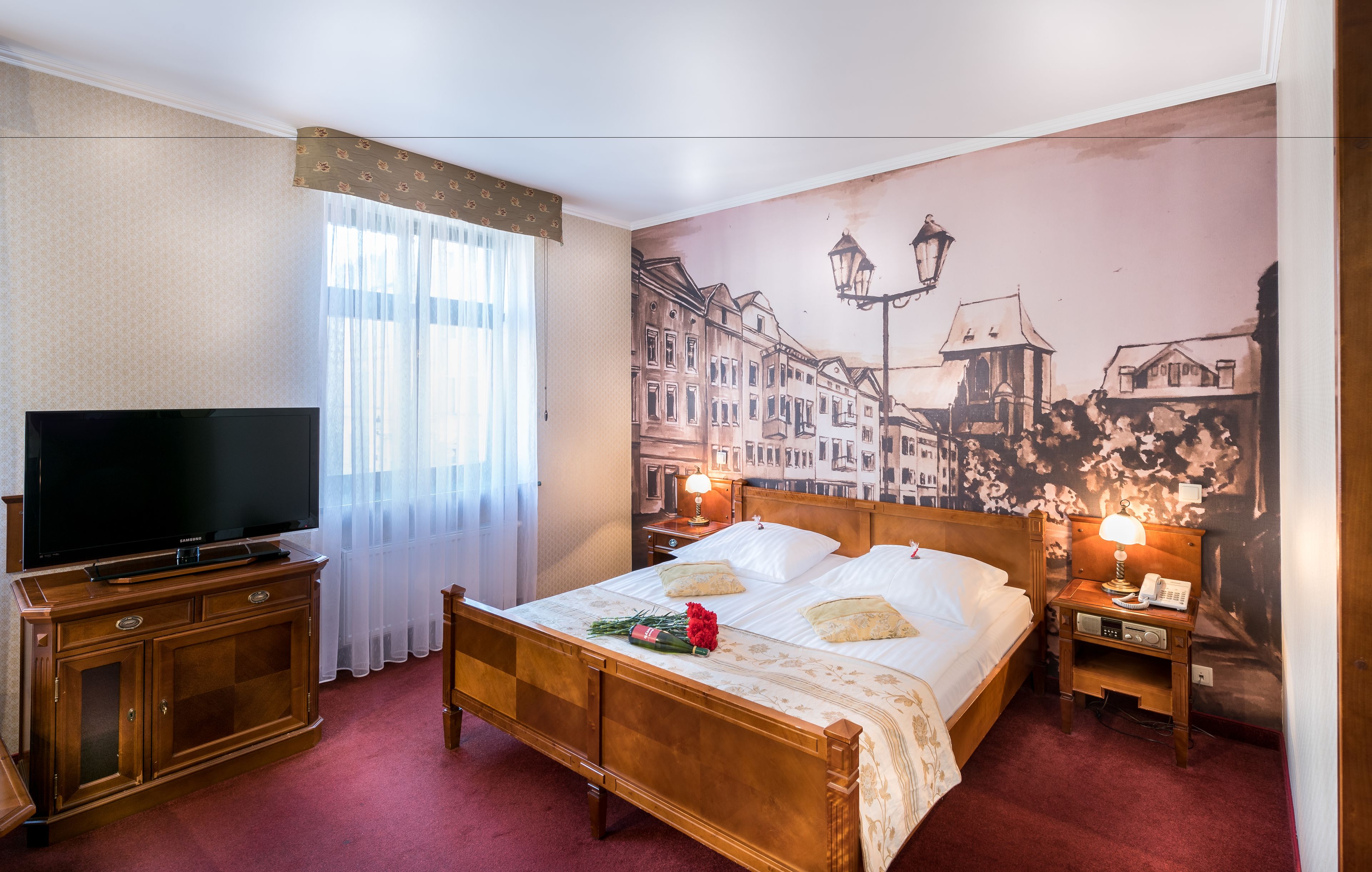 double room | in-room safe, cots/infant beds, rollaway beds, free wifi