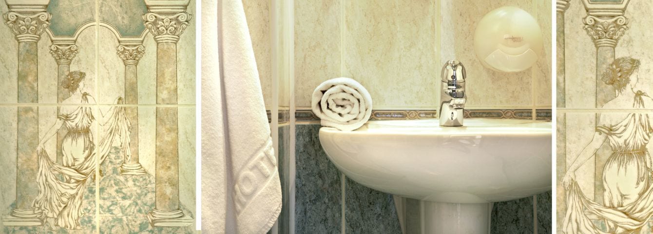 double room | bathroom | free toiletries, hair dryer, towels