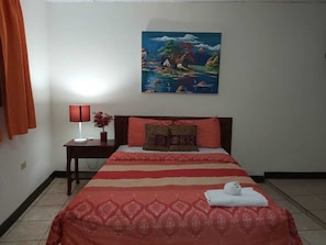 Kamar Double, 1 Tempat Tidur Double | 1 kamar tidur, selimut bulu angsa, dan tempat tidur Select Comfort