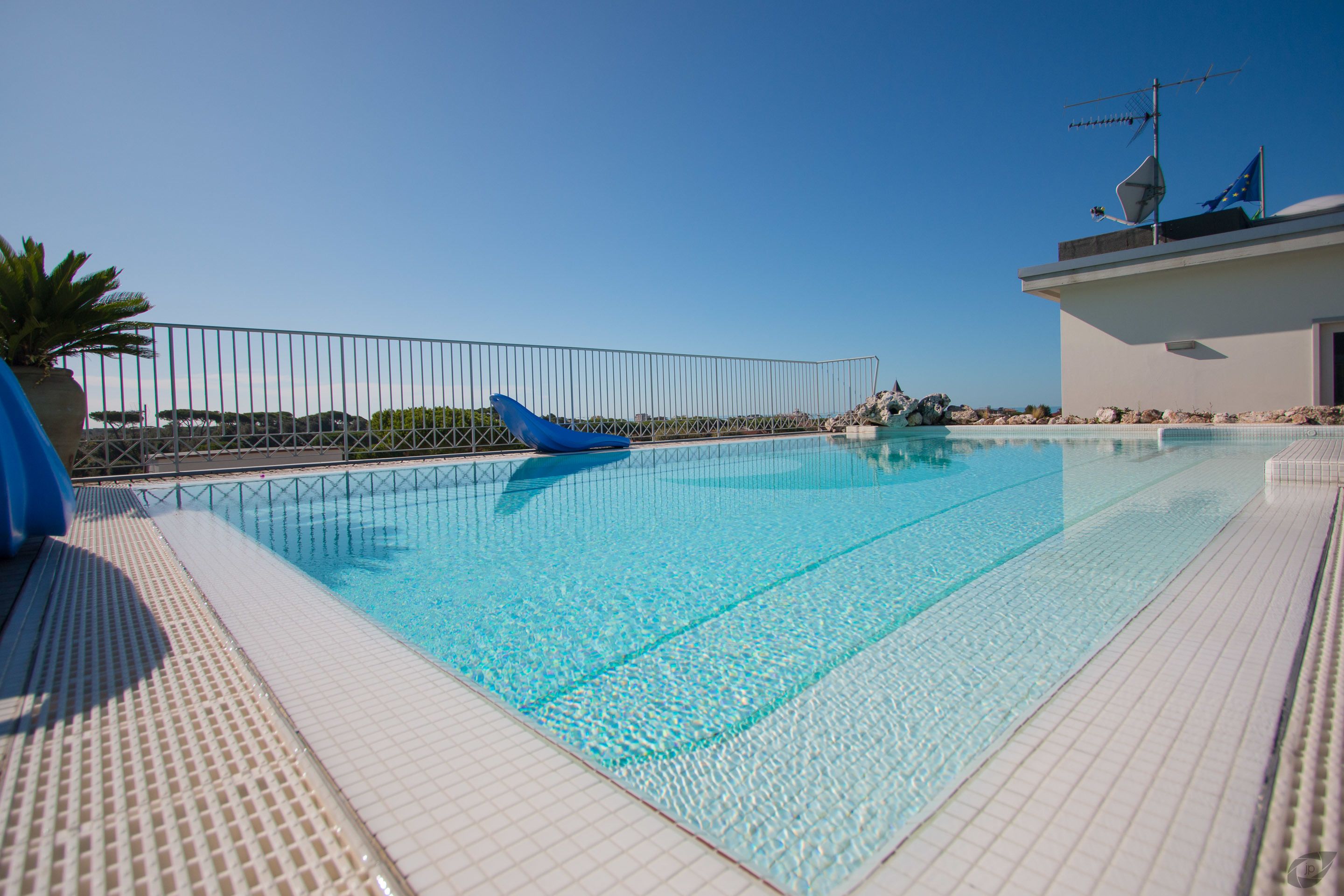 Outdoor pool, open 8:00 AM to 8:00 PM, sun loungers