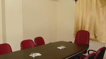 Fasilitas rapat