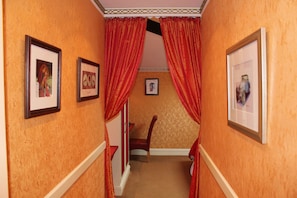 Coffres-forts dans les chambres, décoration personnalisée
