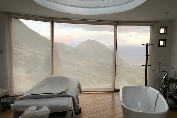 Bilik rawatan pasangan, sauna, tab panas, aromaterapi, lulur badan