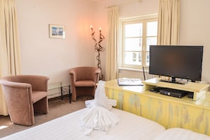 Room - At Sea (Oudeschild)