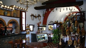 Bar (en la propiedad)