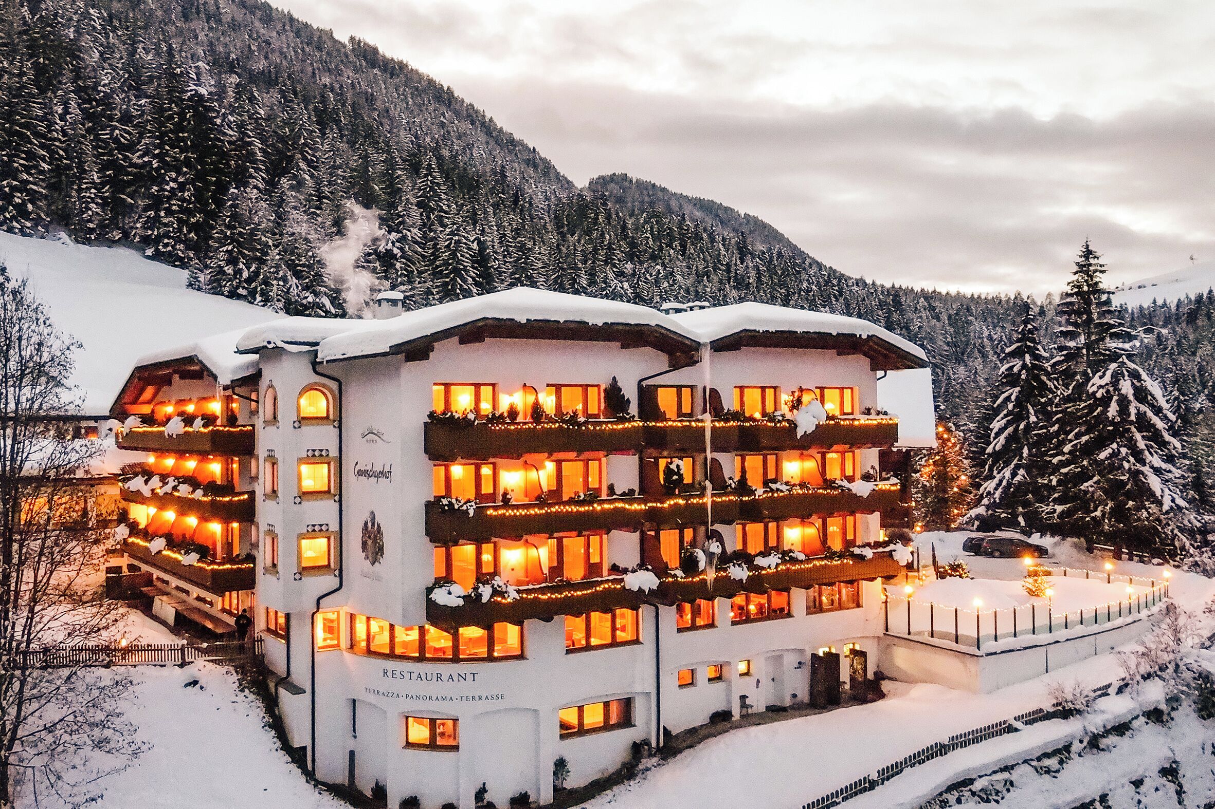 Mặt tiền nơi lưu trú