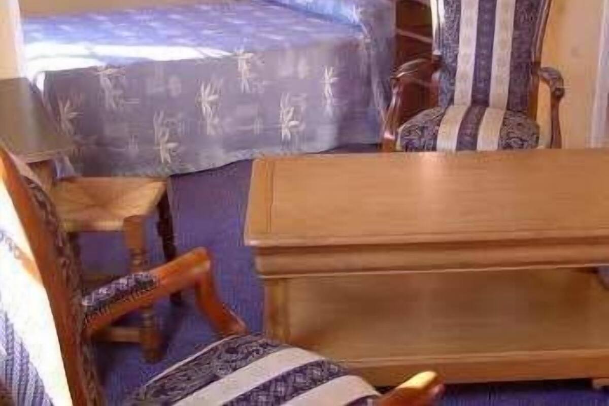 Kamar Double Comfort | Brankas, meja kerja, dan Wi-Fi gratis