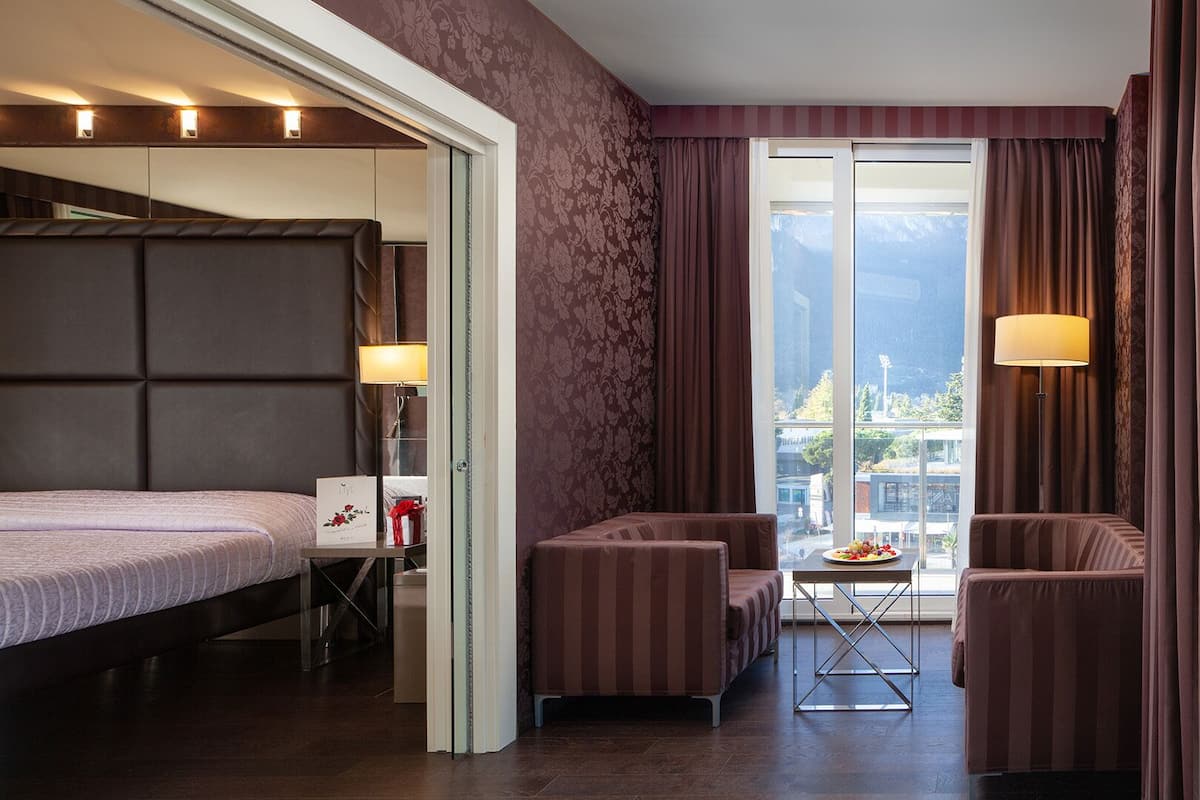 1 chambre, minibar, coffres-forts dans les chambres