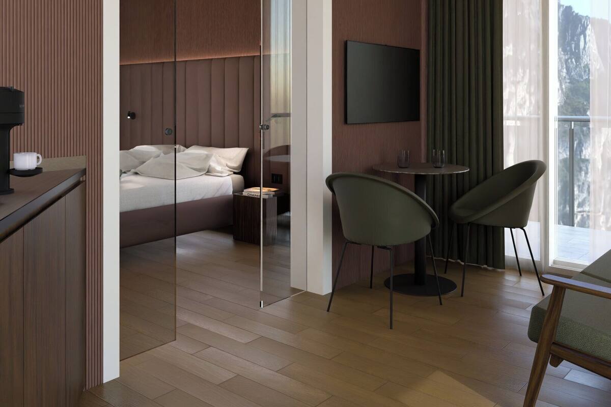 Suite, Balcony | 1 bedroom, minibar, in-room safe, individually furnished