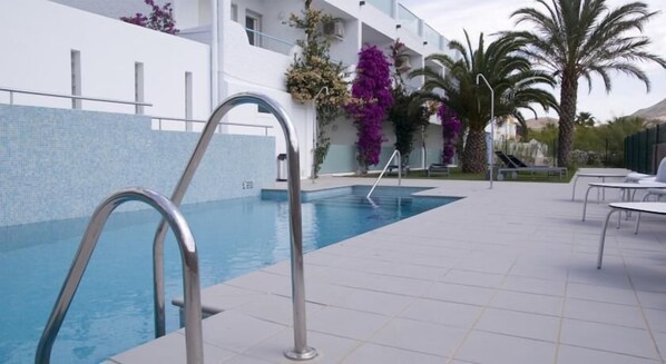 Outdoor pool - Hostal Las Gaviotas (Nijar)